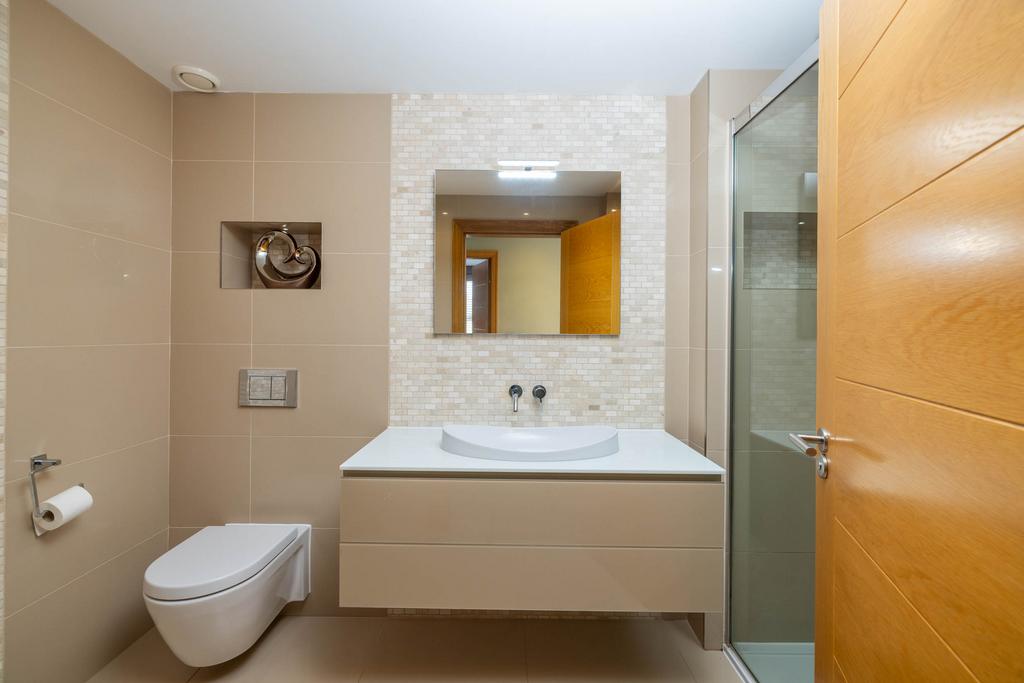 20241030-1105 Maison Haus - Ivory House, Station R