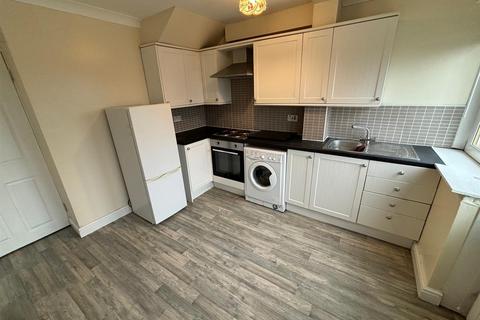 3 bedroom terraced house to rent, Lomond Drive, Wishaw