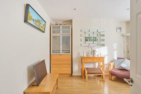 70 Quantock Road, Bristol, BS3 4PE