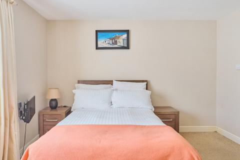 70 Quantock Road, Bristol, BS3 4PE