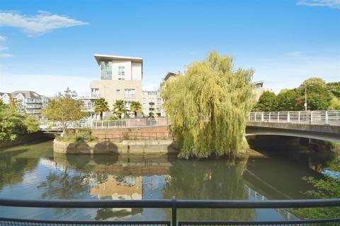 2 bedroom apartment to rent, Dorey House, Brentford Lock