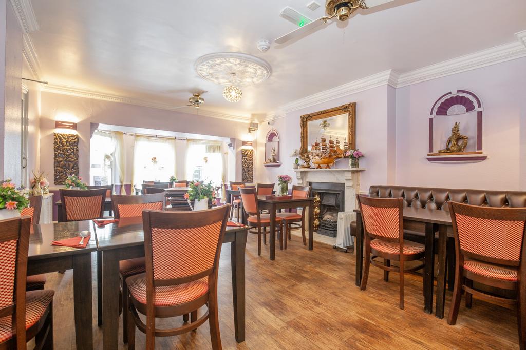 Dining room 1