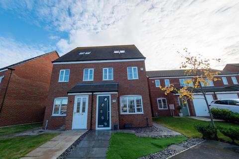 3 bedroom semi-detached house to rent, Flint Road, Alexandra Park, Sunderland