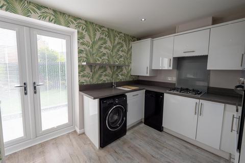 3 bedroom semi-detached house to rent, Flint Road, Alexandra Park, Sunderland