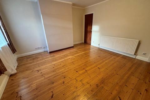 4 bedroom terraced house to rent, Harehills Lane, Leeds, West Yorkshire, LS8