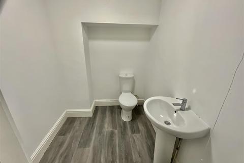 5 bedroom house to rent, Lonsdale Road, Scarborough