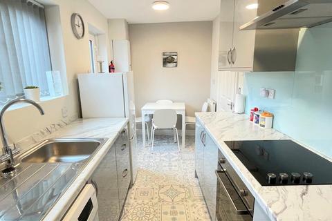 2 bedroom end of terrace house for sale, Brookes Street, Llandudno