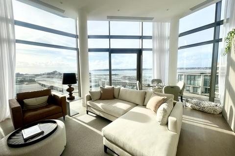 2 bedroom penthouse to rent,  La Rue de l'Etau , Jersey JE2