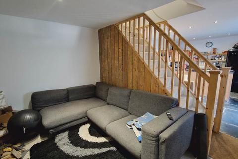 11 Chapel Street, Camelford, PL32 9PJ