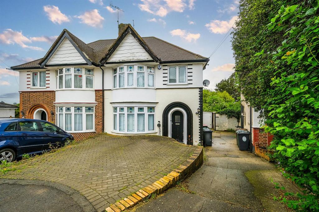 13 dovehouse gdns-25 rszd.jpg
