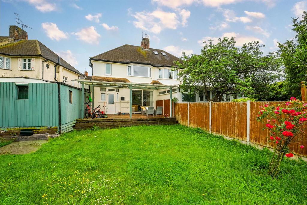 13 dovehouse gdns-23 rszd.jpg