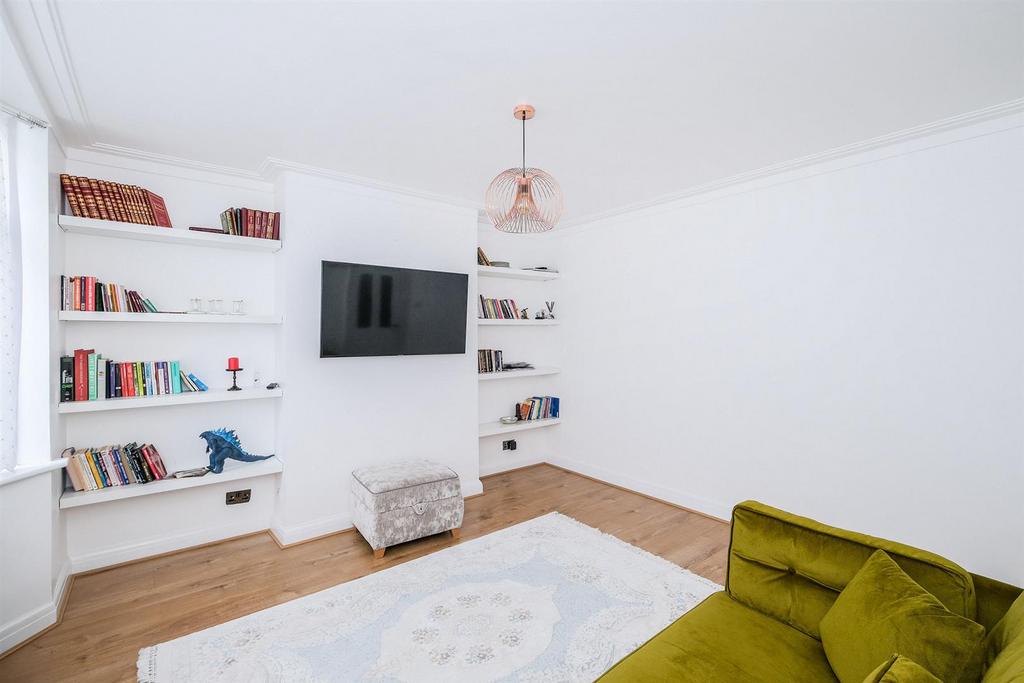 13 dovehouse gdns-10 rszd.jpg