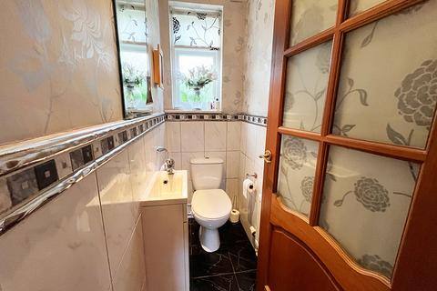 4 bedroom semi-detached house for sale, Highgate Avenue, Walsall WS1