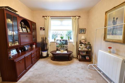 5 bedroom semi-detached house for sale, Oakmere Road, Abbey Wood SE2