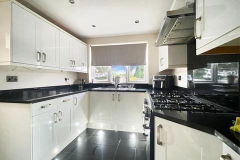 138 Lichfield Road, Bloxwich, Walsall, WS3 3BJ