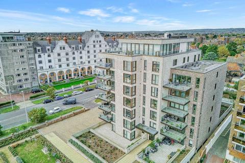 3 bedroom flat for sale, Calista, 26 West Parade, Worthing, BN11