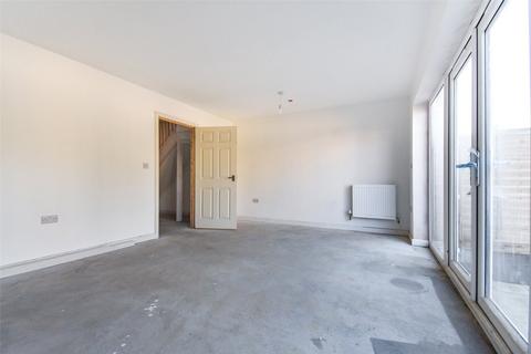 3 bedroom end of terrace house for sale, Holly Road, Hampshire GU12