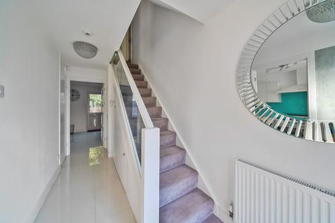 54 Algar Close, Stanmore, HA7 3NL