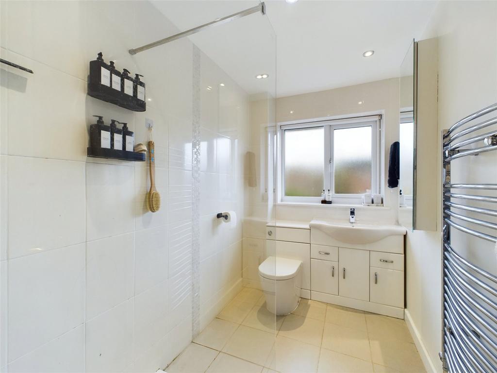 Shower-Room