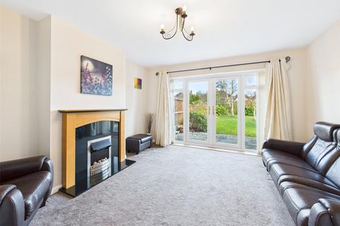 17 Cornwall Close, Lawford, Manningtree, CO11 2ES