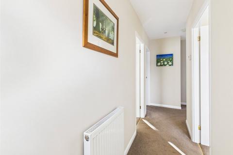 17 Cornwall Close, Lawford, Manningtree, CO11 2ES