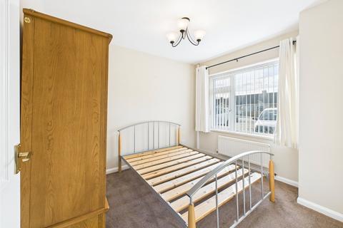 17 Cornwall Close, Lawford, Manningtree, CO11 2ES