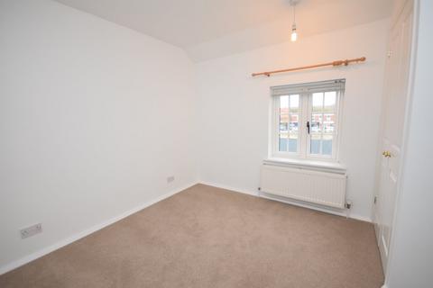 2 bedroom cottage to rent, Bear Lane, Farnham, Surrey, GU9