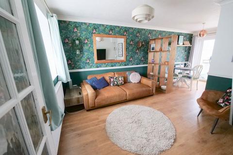 2 bedroom semi-detached house for sale, Home Meadow, Laxfield, Woodbridge, IP13 8DG