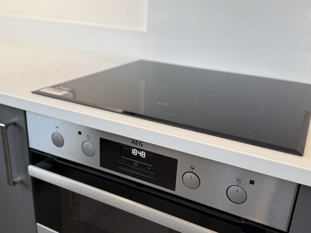 Integrated AEG Oven &amp; Hob