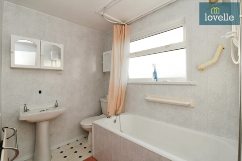 8 Church Lane, Holton Le Clay, Grimsby, DN36 5AH