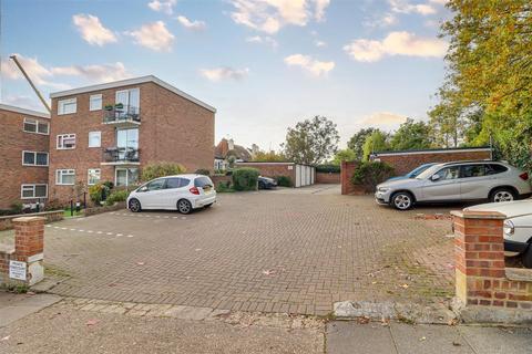 2 bedroom flat for sale, 43, Chalkwell Avenue, Westcliff-On-Sea SS0