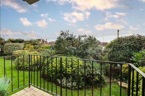 2 bedroom flat for sale, 43, Chalkwell Avenue, Westcliff-On-Sea SS0