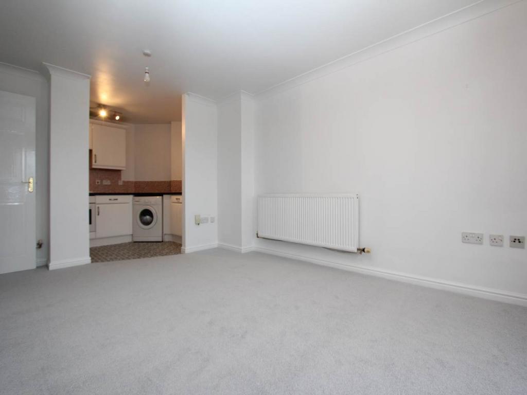 Lounge to Kitchen
