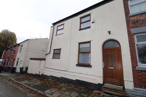 2 bedroom end of terrace house to rent, Swift Street, Ashton-Under-Lyne OL6