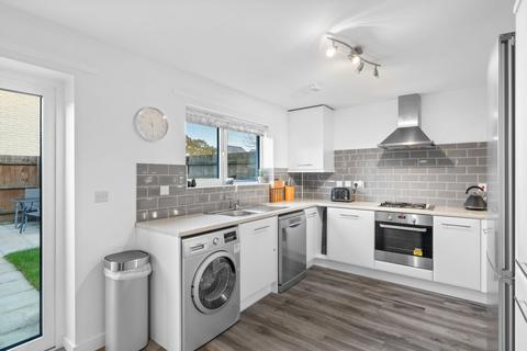 70 Consort Avenue, Trumpington, Cambridge, CB2 9AF