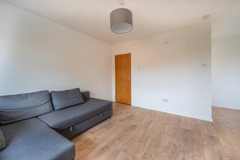 Studio for sale, Chamberlain Place, Walthamstow, London, E17