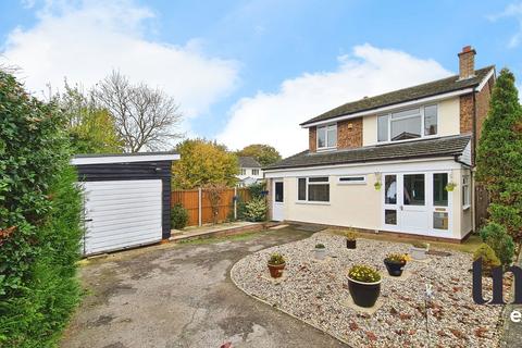 4 bedroom detached house for sale, Vaughan Close, Braintree CM77