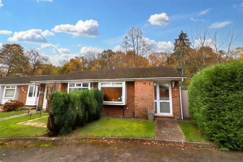 3 bedroom bungalow for sale, Greythorne Road, Surrey GU21