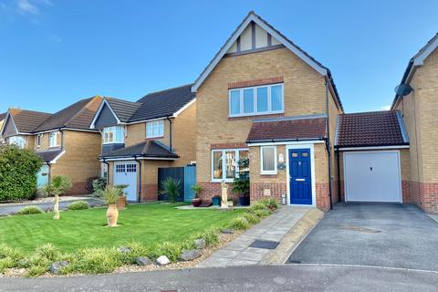 3 bedroom link detached house for sale, Beaufort Close, Lee-on-the-Solent