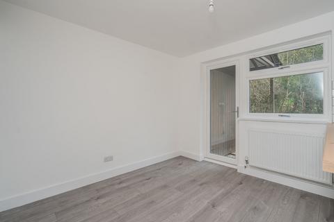 3 bedroom terraced house to rent, Springfield Boulevard, Milton Keynes MK6