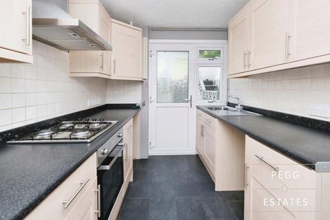 36 Ben Jonson Close, Torquay, TQ2 6BT