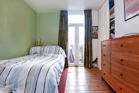 1 bedroom flat to rent, Albyn Road London SE8