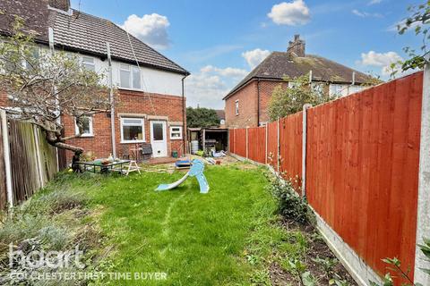 3 bedroom end of terrace house for sale, Wick Road, Colchester