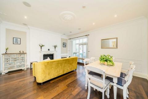 2 bedroom flat for sale, Leinster Square, London W2