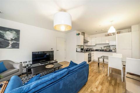 1 bedroom flat to rent, Larkwood Avenue, London SE10