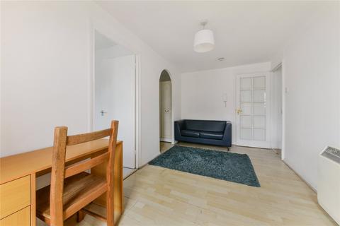 Studio to rent, Wheat Sheaf Close, London, E14