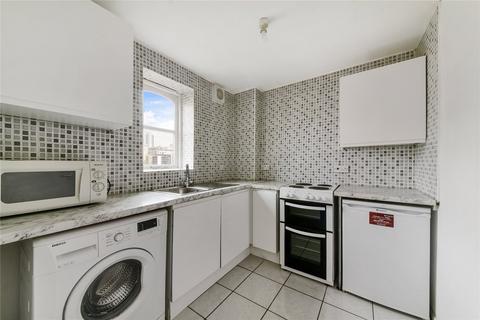 Studio to rent, Wheat Sheaf Close, London, E14