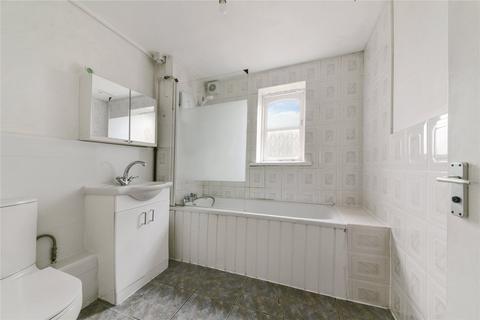 Studio to rent, Wheat Sheaf Close, London, E14