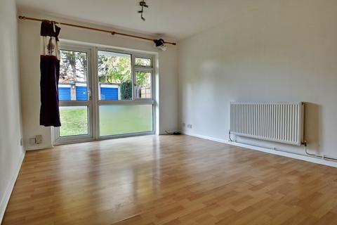 1 bedroom flat to rent, October Court, Bromley BR2