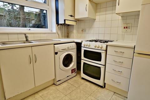 1 bedroom flat to rent, October Court, Bromley BR2